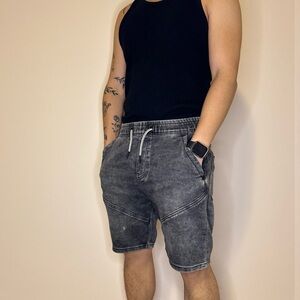 Zara Washed Denim Regular Fit Shorts